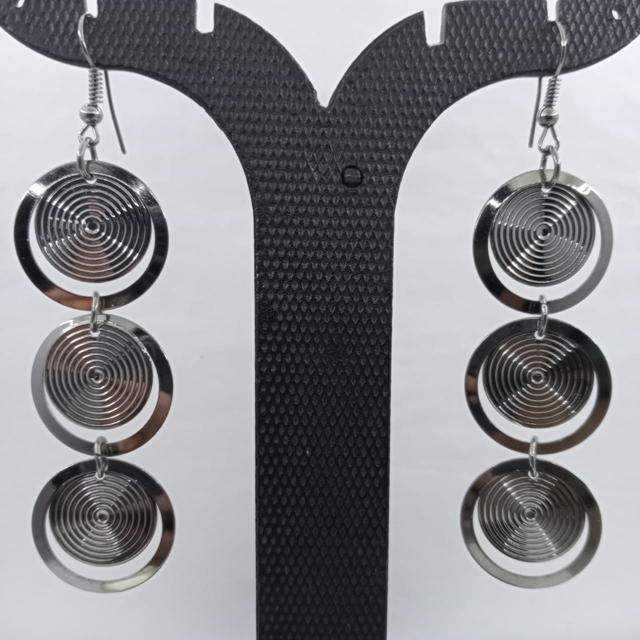 Womens Black Plated Metal Alloy Dangler Earring 